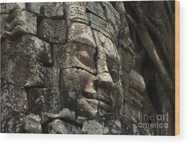 Angkor Wat Wood Print featuring the photograph Face At Banyon Ankor Wat Cambodia by Bob Christopher