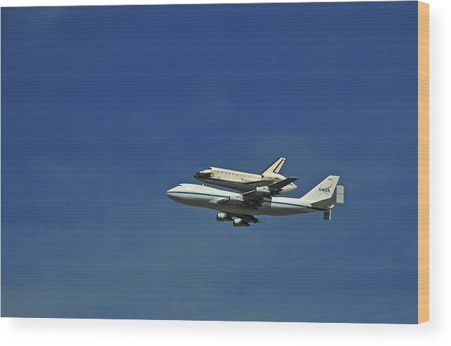 Teamwork Wood Print featuring the photograph Final Flight Of The Space Shuttle by Mitch Diamond