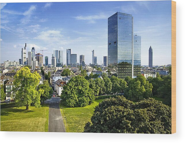 Hesse Wood Print featuring the photograph Frankfurt Skyline by Wecand