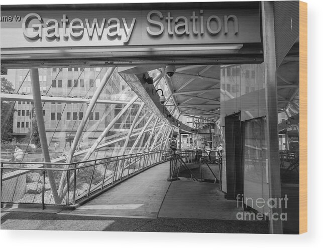 Arches Wood Print featuring the photograph Gateway T Station Pittsburgh by Amy Cicconi