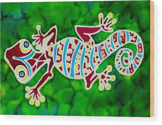 Gecko Wood Print featuring the painting Gecko Rojo by Kelly Smith
