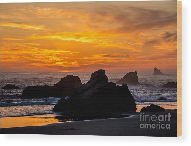 Oregon Wood Print featuring the photograph Golden Harris Beach Sunset - Oregon by Gary Whitton