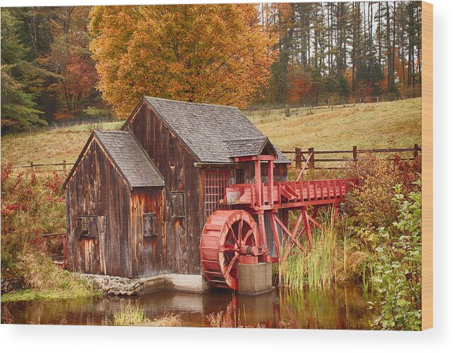 New England Mill Wood Print featuring the photograph Guildhall grist mill by Jeff Folger