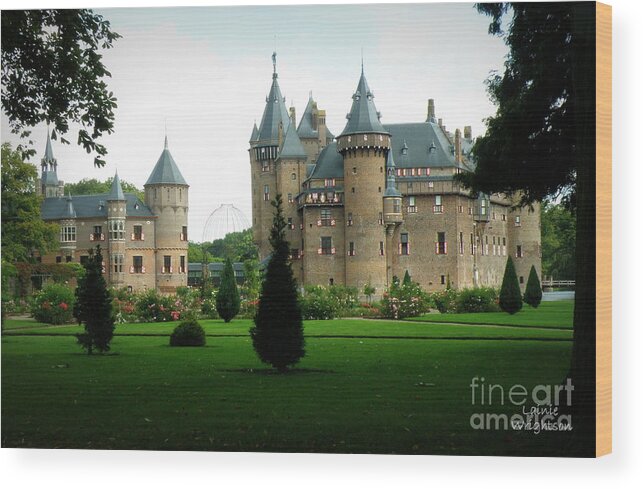 Haar Castle Wood Print featuring the photograph Haar Castle by Lainie Wrightson