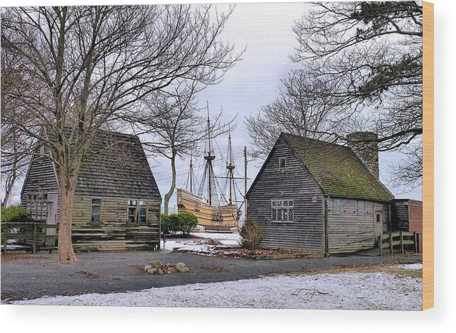 Mayflower Ii Wood Print featuring the photograph Historic Waterfront by Janice Drew