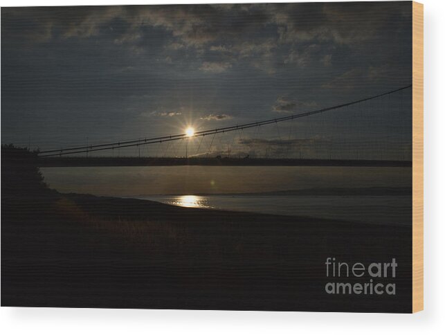 Humber Bridge Wood Print featuring the photograph Humber Bridge Sunset by Scott Lyons