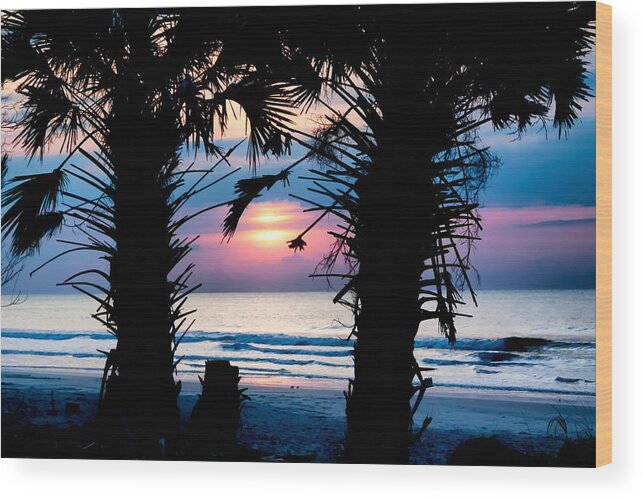 Ocean Wood Print featuring the photograph Hunting Island Sunrise by Lynne Jenkins