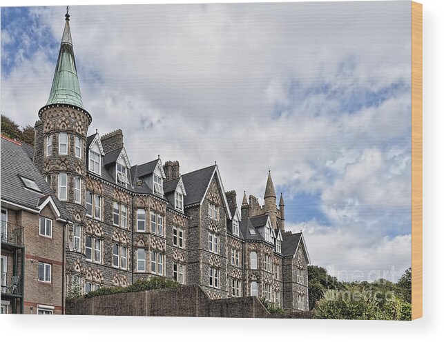 Langland Bay Manor Wood Print featuring the photograph Langland Bay Manor by Steve Purnell