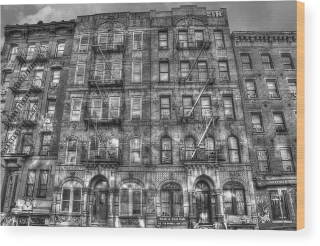 Led Zeppelin Wood Print featuring the photograph Led Zeppelin Physical Graffiti Building in Black and White by Randy Aveille