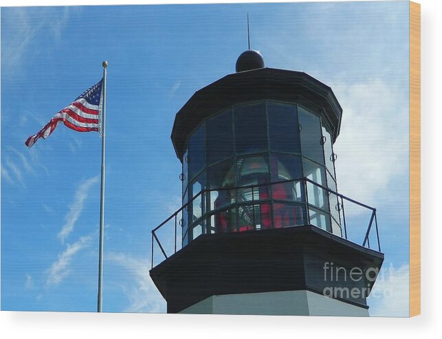 Flag Wood Print featuring the photograph Lighthouse with Flag by Gallery Of Hope 