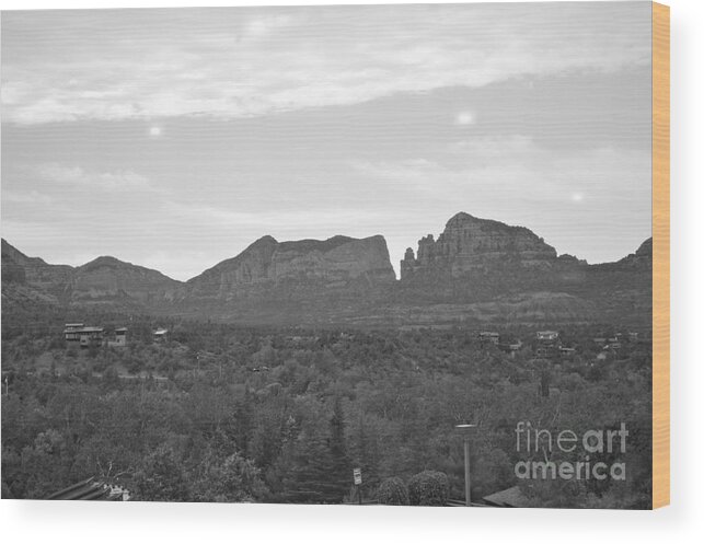Sedona Wood Print featuring the photograph Locals say dont worry about the lights by Pamela Walrath