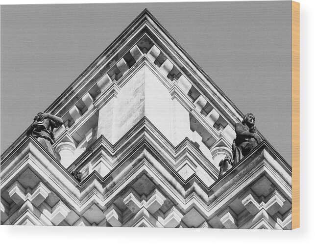 Berlin Wood Print featuring the photograph Low Angle View Of Parliament Building by Norman Posselt