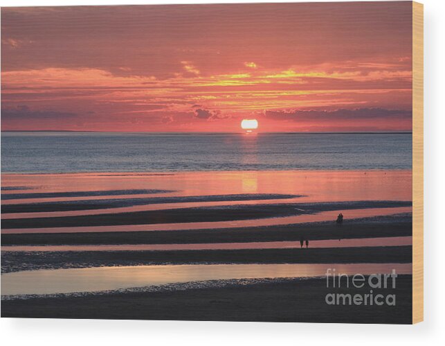 Sunset Wood Print featuring the photograph Magnificent Sunset by Jayne Carney