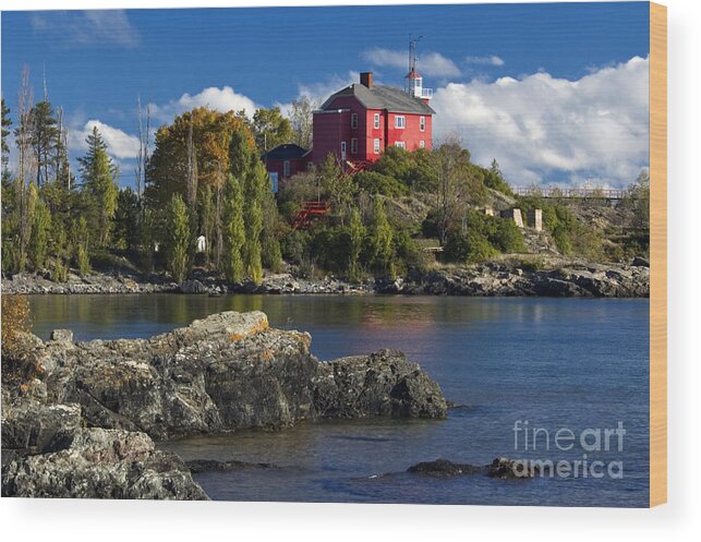 Marquette Wood Print featuring the photograph Marquette Harbor Light - D003224 by Daniel Dempster