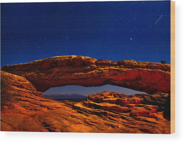 Mesa Arch Wood Print featuring the photograph Mesa Arch Night Sky With Shooting Star by Greg Norrell