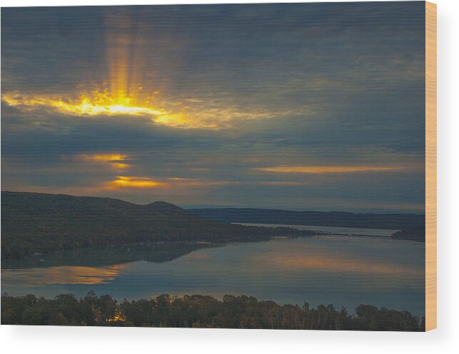 Sunrise Wood Print featuring the photograph Morning Beams Over Glen Lake by Owen Weber