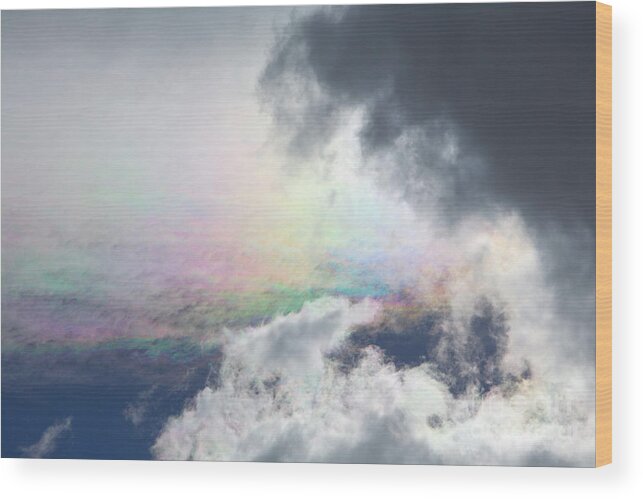 00346013 Wood Print featuring the photograph Nacreous Clouds And Evening Sun by Yva Momatiuk John Eastcott