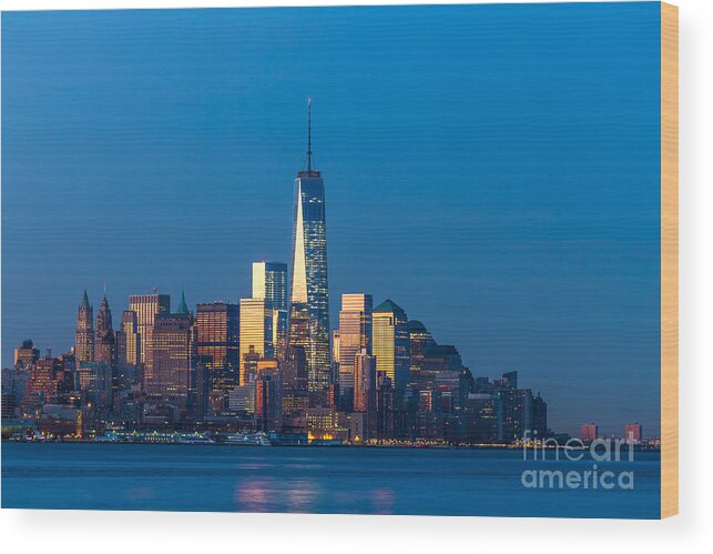 New York Wood Print featuring the photograph New York City 01 by Tom Uhlenberg