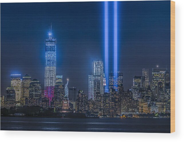 Tribute In Light Wood Print featuring the photograph New York City Tribute In Lights by Susan Candelario