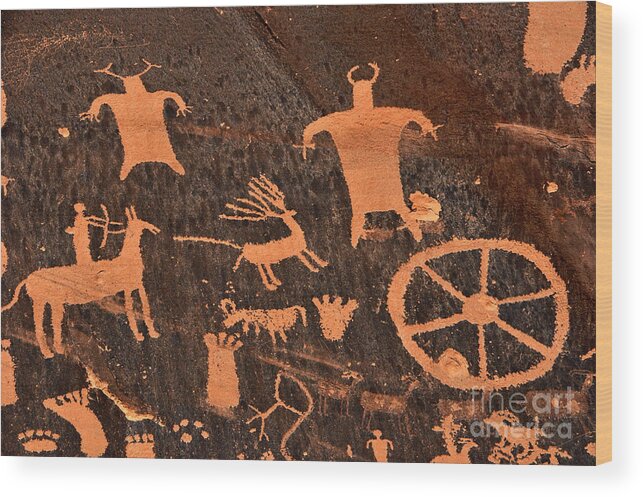 Petroglyphs Wood Print featuring the photograph Newspaper Rock Close-up by Gary Whitton