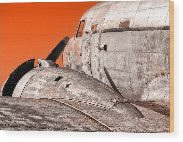 Dc-3 Wood Print featuring the photograph Old Bird by Daniel George