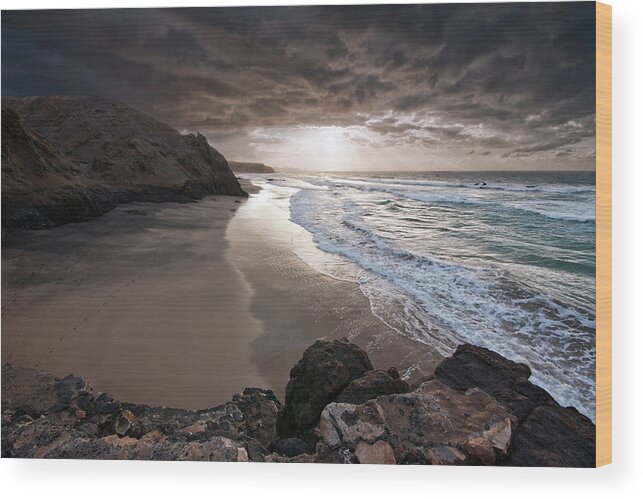 Scenics Wood Print featuring the photograph Old King Beach by Photography By Juances