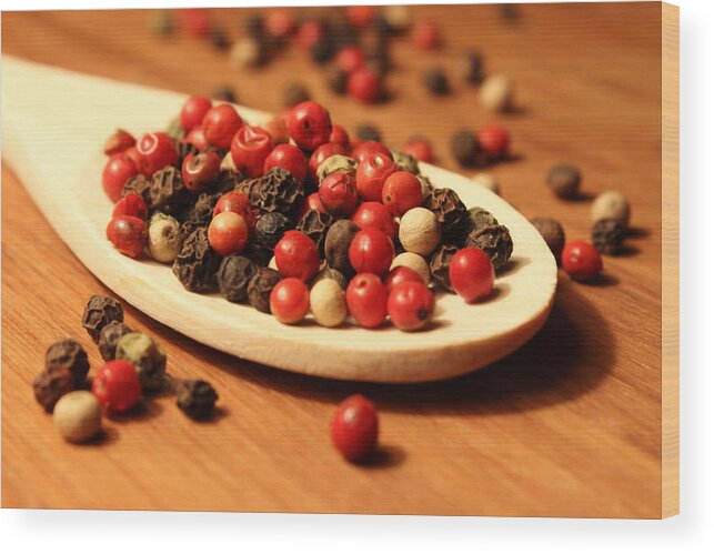 Skompski Wood Print featuring the photograph Peppercorns by Joseph Skompski