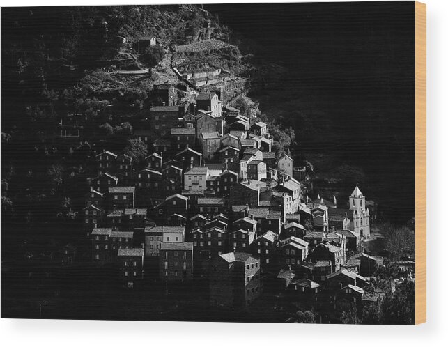 Landscape Wood Print featuring the photograph Pia?dao by Rui Boino