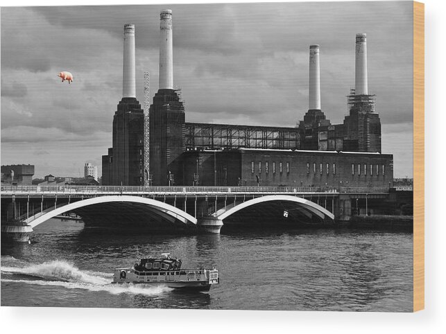Pink Floyd Wood Print featuring the photograph Pink Floyd's Pig at Battersea by Dawn OConnor