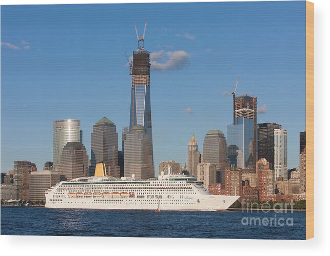 Clarence Holmes Wood Print featuring the photograph PO Cruises Aurora I by Clarence Holmes
