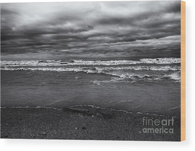 Black And White Seascape Wood Print featuring the photograph Riptide by Dan Hefle