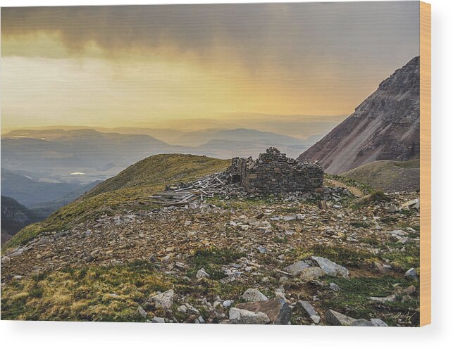 Rock Wood Print featuring the photograph Rock House Ruins by Aaron Spong