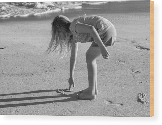 Beach Wood Print featuring the photograph Sand Doodler by Cathy Kovarik