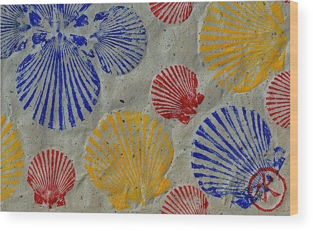 Gyotaku Wood Print featuring the mixed media Scallops - Seafood Rainbow by Jeffrey Canha