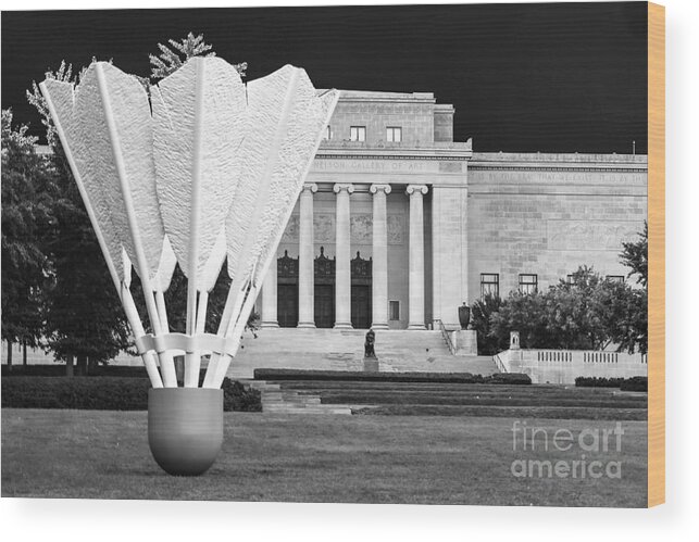Nelson Atkins Wood Print featuring the photograph Sculpture at the Nelson by Lynn Sprowl