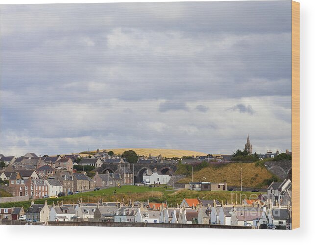 Architecture Wood Print featuring the photograph Seaside Town of Cullen by Diane Macdonald