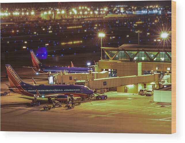 2014 Wood Print featuring the photograph Southwest 737s in for the night by Alan Marlowe