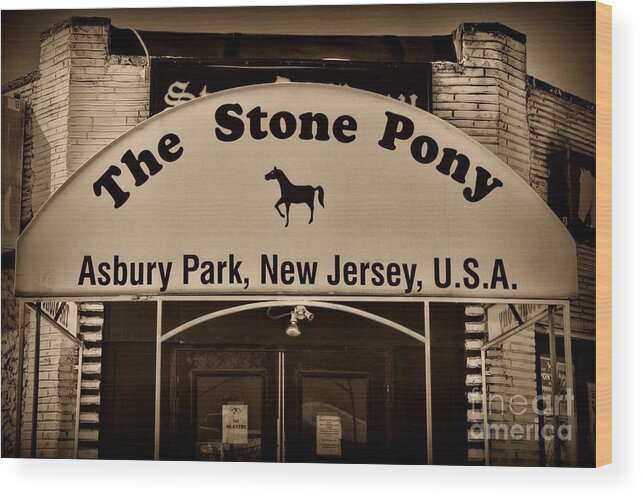 Paul Ward Wood Print featuring the photograph Stone Pony Enter Here by Paul Ward