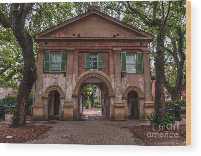 College Of Charleston Wood Print featuring the photograph Stroll Along the Campus by Dale Powell