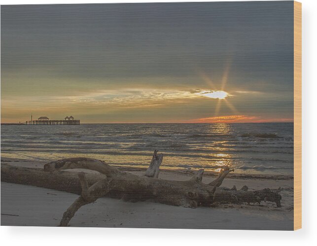 Sunrise Wood Print featuring the photograph Subtle Glory by Brian Wright