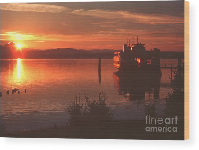 Sunrise Wood Print featuring the photograph Sunrise Ferry by Jeanette French