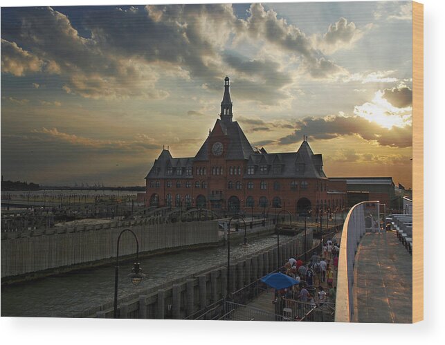 Central Railroad Terminal Wood Print featuring the photograph Sunset at CRRT of New Jersey by Jatin Thakkar