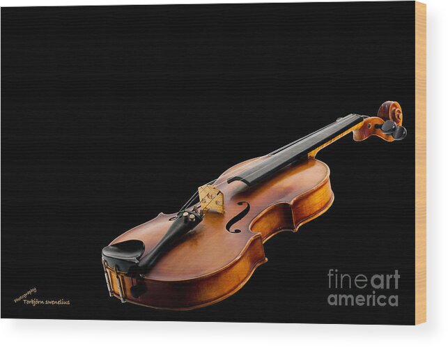 The Fiddle Wood Print featuring the photograph The Fiddle by Torbjorn Swenelius