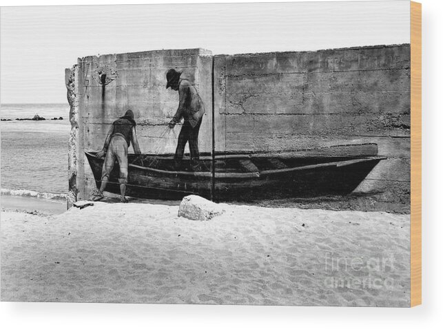 Monterey Wood Print featuring the photograph The Fishermen And The Sea... by Chiara Corsaro