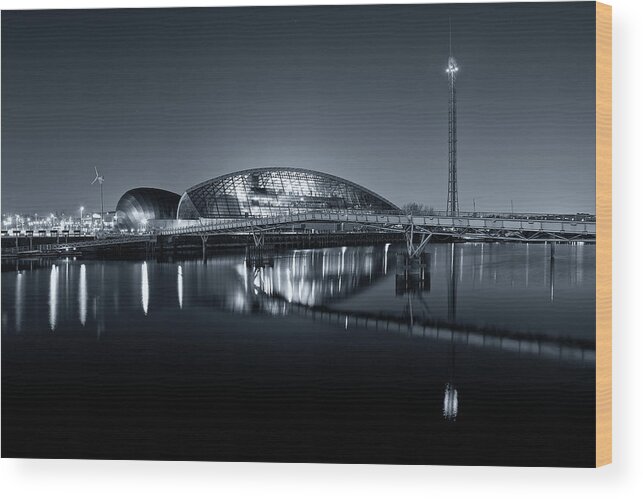 Cityscape Wood Print featuring the photograph The Glasgow Science Centre in Black and White by Stephen Taylor