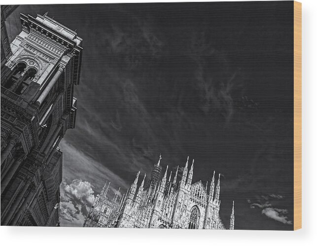 Silverefexpro Wood Print featuring the photograph The sky over cathedral by Roberto Pagani