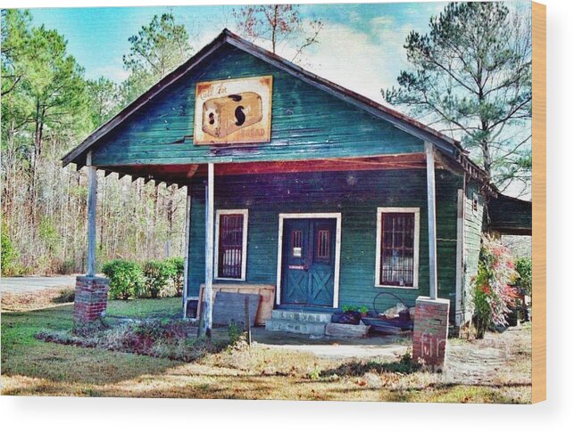 Green Pond South Carolina. Shop Wood Print featuring the photograph The Vintage Shop in Green Pond by Patricia Greer