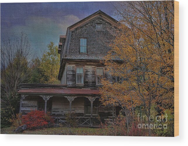 House Wood Print featuring the photograph This Olde House in New York by Deborah Benoit