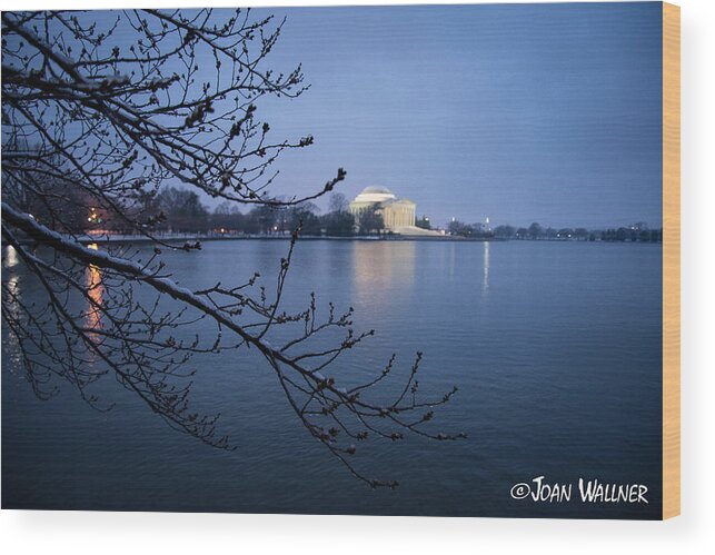 Thomas Jefferson Memorial Wood Print featuring the photograph Twilight Reflections by Joan Wallner
