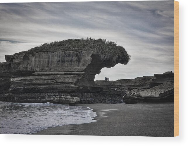New Zealand Wood Print featuring the photograph Under the Overhang #2 - Black and White by Stuart Litoff